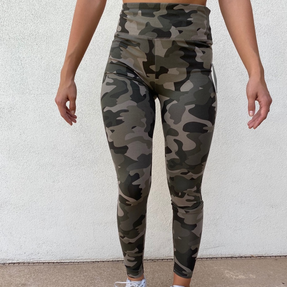 Wildfable Camo Print Leggings - Picture 2 of 3